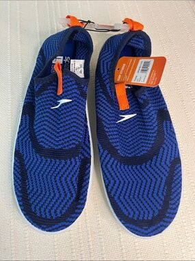 Speedo BOYS Lg size 4-5 Slip-On Surf Strider Water Shoes cobalt blue/orange, NWT